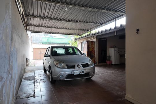 Garagem de casa à venda com 3 quartos, 180m² em Parque São Lucas, São Paulo