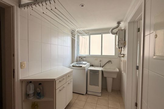 Área de Serviço de apartamento para alugar com 5 quartos, 180m² em Vila Luis Antonio, Guarujá