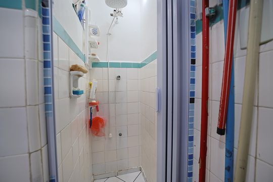 Banheiro e  Área de Serviço de apartamento à venda com 2 quartos, 61m² em Vila Sao Geraldo, São Paulo