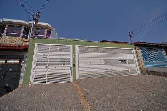 Fachada de casa de condomínio à venda com 2 quartos, 60m² em Parque Boturussu, São Paulo