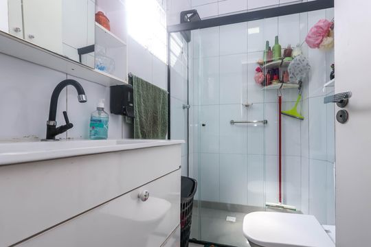 Banheiro de apartamento à venda com 2 quartos, 76m² em Ipiranga, São Paulo