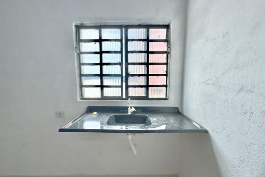 Detalhe Pia de kitnet/studio para alugar com 1 quarto, 28m² em Recreio São Jorge, Guarulhos