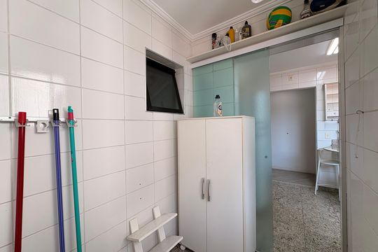 Lavanderia de apartamento para alugar com 3 quartos, 75m² em Vila Gilda, Santo André