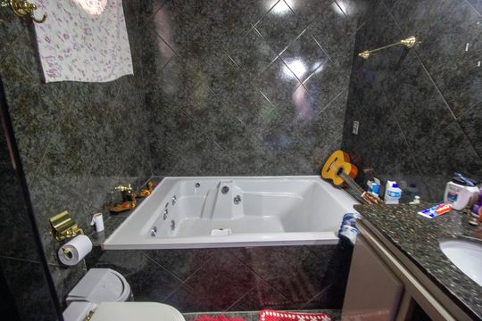 Casa à venda com 4 quartos, 172m² em Qe 34, Brasília
