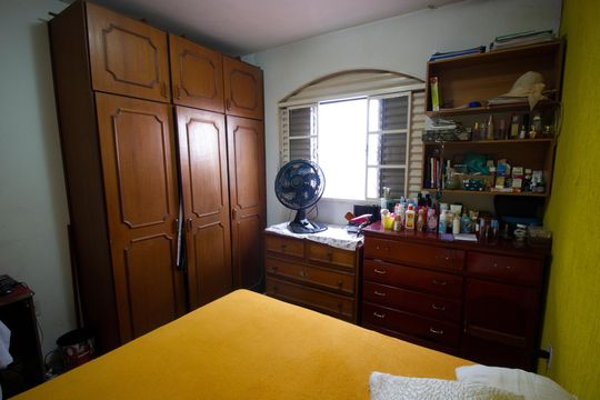 Casa à venda com 4 quartos, 172m² em Qe 34, Brasília