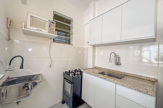 Cozinha de apartamento para alugar com 1 quarto, 40m² em Centro, Rio de Janeiro