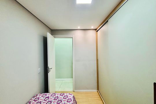 Quarto 2 de apartamento para alugar com 2 quartos, 42m² em Vila Silvia, São Paulo