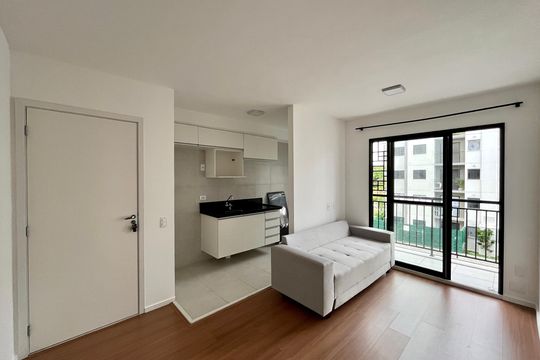 Sala de apartamento para alugar com 2 quartos, 45m² em Barra Olímpica, Rio de Janeiro