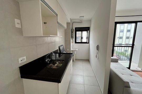 Cozinha de apartamento para alugar com 2 quartos, 45m² em Barra Olímpica, Rio de Janeiro