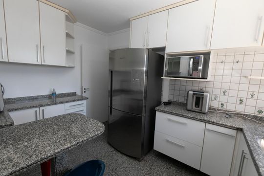 COZINHA de apartamento à venda com 3 quartos, 134m² em Loteamento Residencial Vila Bella, Campinas