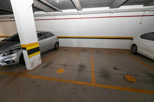 GARAGEM de apartamento à venda com 3 quartos, 134m² em Loteamento Residencial Vila Bella, Campinas