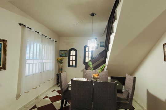 Casa para alugar com 3 quartos, 360m² em Unamar, Cabo Frio