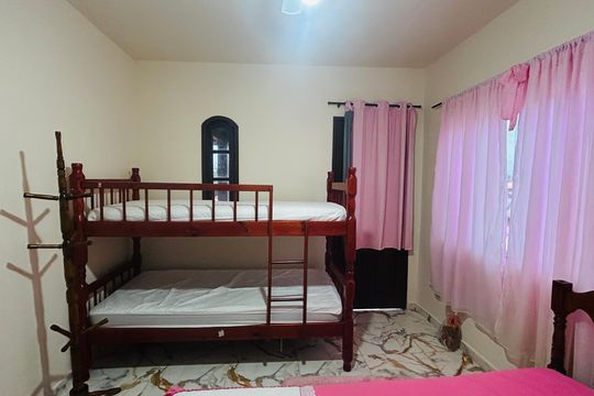 Casa para alugar com 3 quartos, 360m² em Unamar, Cabo Frio