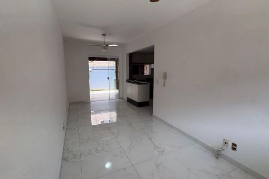 Casa para alugar com 3 quartos, 80m² em Vargem Pequena, Rio de Janeiro