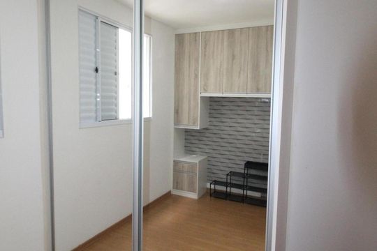 Quarto 2 de apartamento para alugar com 2 quartos, 43m² em Jardim das Industrias, São José dos Campos