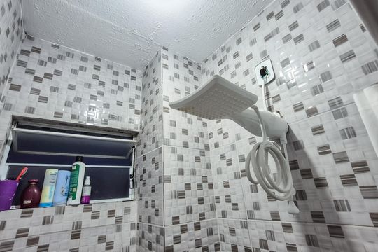 Banheiro 2 de casa para alugar com 3 quartos, 99m² em Manguinhos, Rio de Janeiro