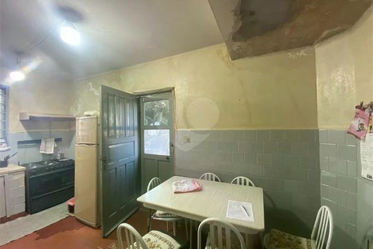 Casa à venda com 4 quartos, 100m² em Vila Romero, São Paulo