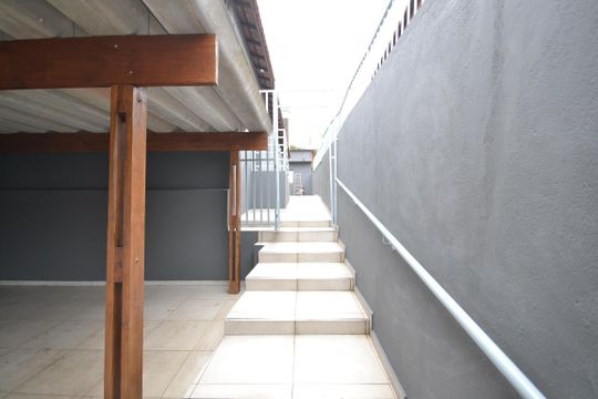 Garagem de casa para alugar com 3 quartos, 150m² em Vila Sonia, São Paulo
