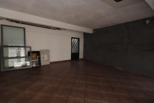 Garagem de casa à venda com 3 quartos, 135m² em Vila Esperança, São Paulo