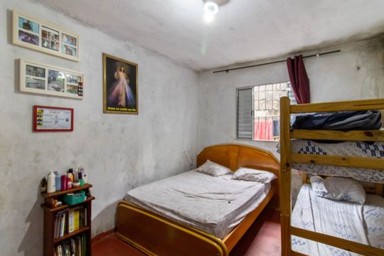 Quarto 2 de casa à venda com 2 quartos, 65m² em Parque Continental, Guarulhos