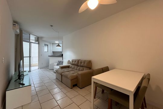 Sala de apartamento à venda com 1 quarto, 52m² em Barra da Tijuca, Rio de Janeiro