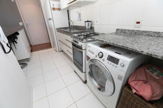 ÁREA DE SERVIÇO de apartamento para alugar com 2 quartos, 66m² em Mansões Santo Antônio, Campinas