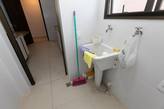 ÁREA DE SERVIÇO de apartamento para alugar com 3 quartos, 79m² em Jardim Proença, Campinas