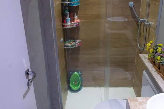 Banheiro de apartamento para alugar com 3 quartos, 80m² em Barra Olímpica, Rio de Janeiro