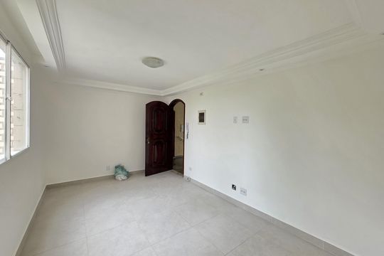 Sala  de apartamento à venda com 2 quartos, 50m² em Jardim Alvorada, Santo André