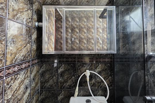 Banheiro de apartamento à venda com 2 quartos, 50m² em Jardim Alvorada, Santo André