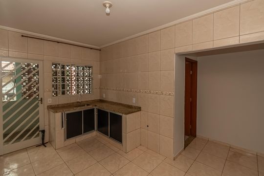 Cozinha  de casa para alugar com 2 quartos, 95m² em Jardim Danubio Azul (nova Veneza), Sumaré
