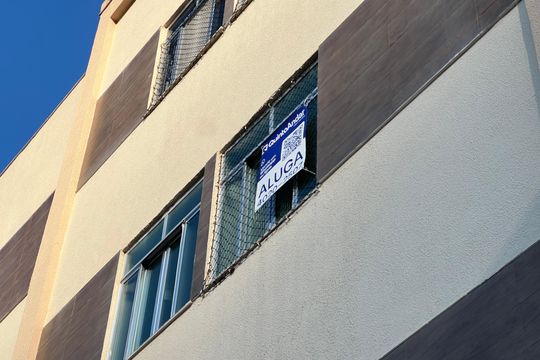 Placa de apartamento para alugar com 3 quartos, 68m² em Paineiras, Juiz de Fora