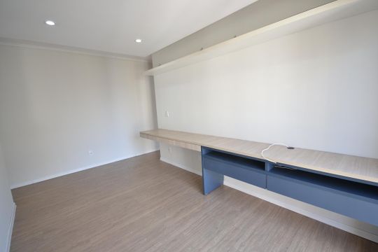 Sala de apartamento à venda com 2 quartos, 52m² em Jardim das Vertentes, São Paulo