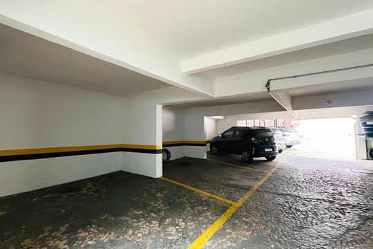 Garagem de apartamento para alugar com 1 quarto, 56m² em Centro, Campinas
