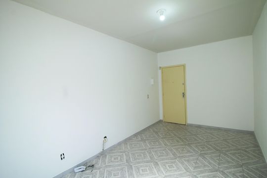 Sala de apartamento para alugar com 3 quartos, 85m² em Irajá, Rio de Janeiro