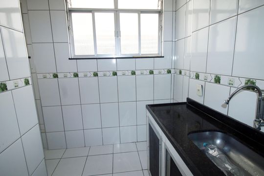 Cozinha de apartamento para alugar com 3 quartos, 85m² em Irajá, Rio de Janeiro
