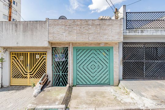 Fachada de casa para alugar com 1 quarto, 60m² em Cursino, São Paulo