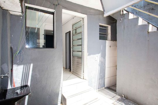 Área de Serviço de casa para alugar com 1 quarto, 40m² em Piraporinha, Diadema