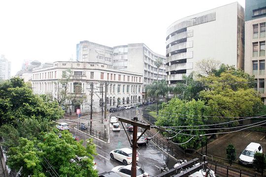 Sala Vista de apartamento à venda com 3 quartos, 129m² em Bom Fim, Porto Alegre