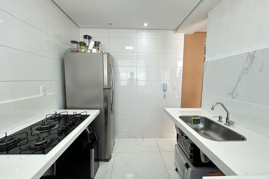 Apartamento à venda com 2 quartos, 48m² em Bom Jesus, Contagem