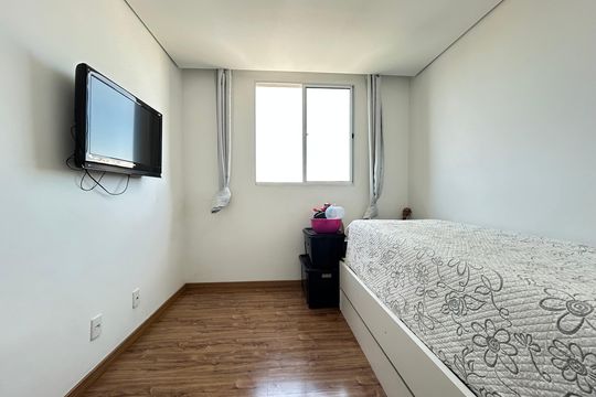 Apartamento à venda com 2 quartos, 48m² em Bom Jesus, Contagem