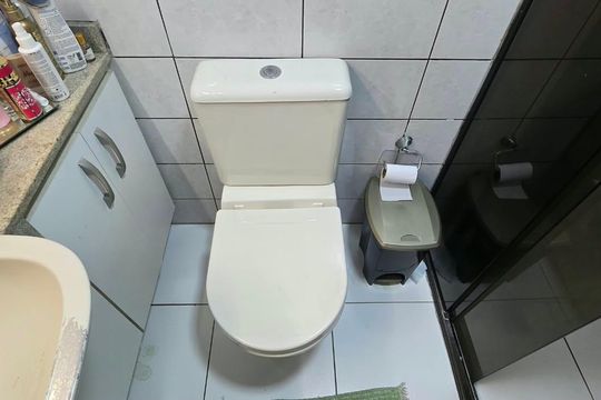 Banheiro Social de apartamento à venda com 3 quartos, 73m² em Vila Rosalia, Guarulhos