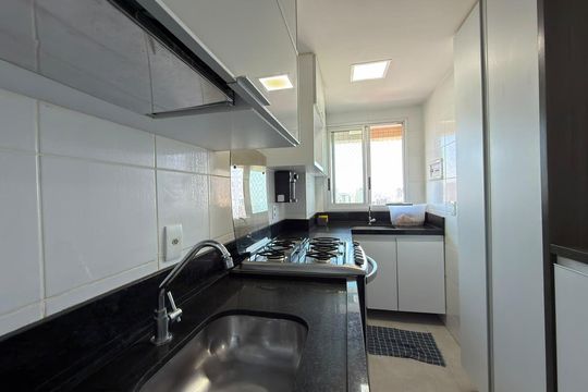 Cozinha  de apartamento à venda com 2 quartos, 54m² em Águas Claras, Brasília