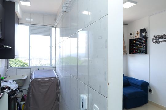 Cozinha de apartamento à venda com 2 quartos, 42m² em Colônia (zona Leste), São Paulo