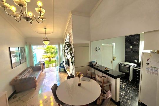 Casa à venda com 3 quartos, 140m² em Ouro Preto, Belo Horizonte