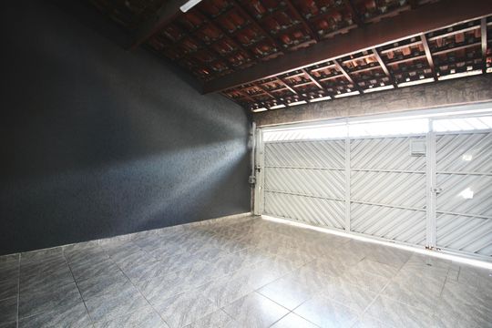 Garagem de casa à venda com 3 quartos, 142m² em Vila Rio Branco, São Paulo