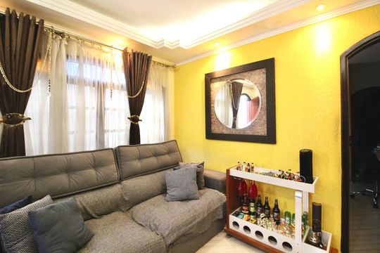 Sala de casa à venda com 3 quartos, 142m² em Vila Rio Branco, São Paulo