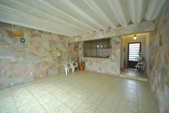 Garagem  de casa à venda com 3 quartos, 200m² em Paulicéia, São Bernardo do Campo