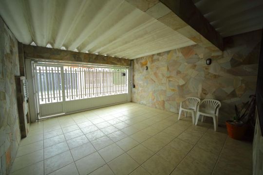 Garagem  de casa à venda com 3 quartos, 200m² em Paulicéia, São Bernardo do Campo