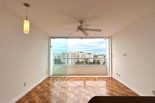 Apartamento para alugar com 2 quartos, 70m² em Jardim Botânico, Rio de Janeiro